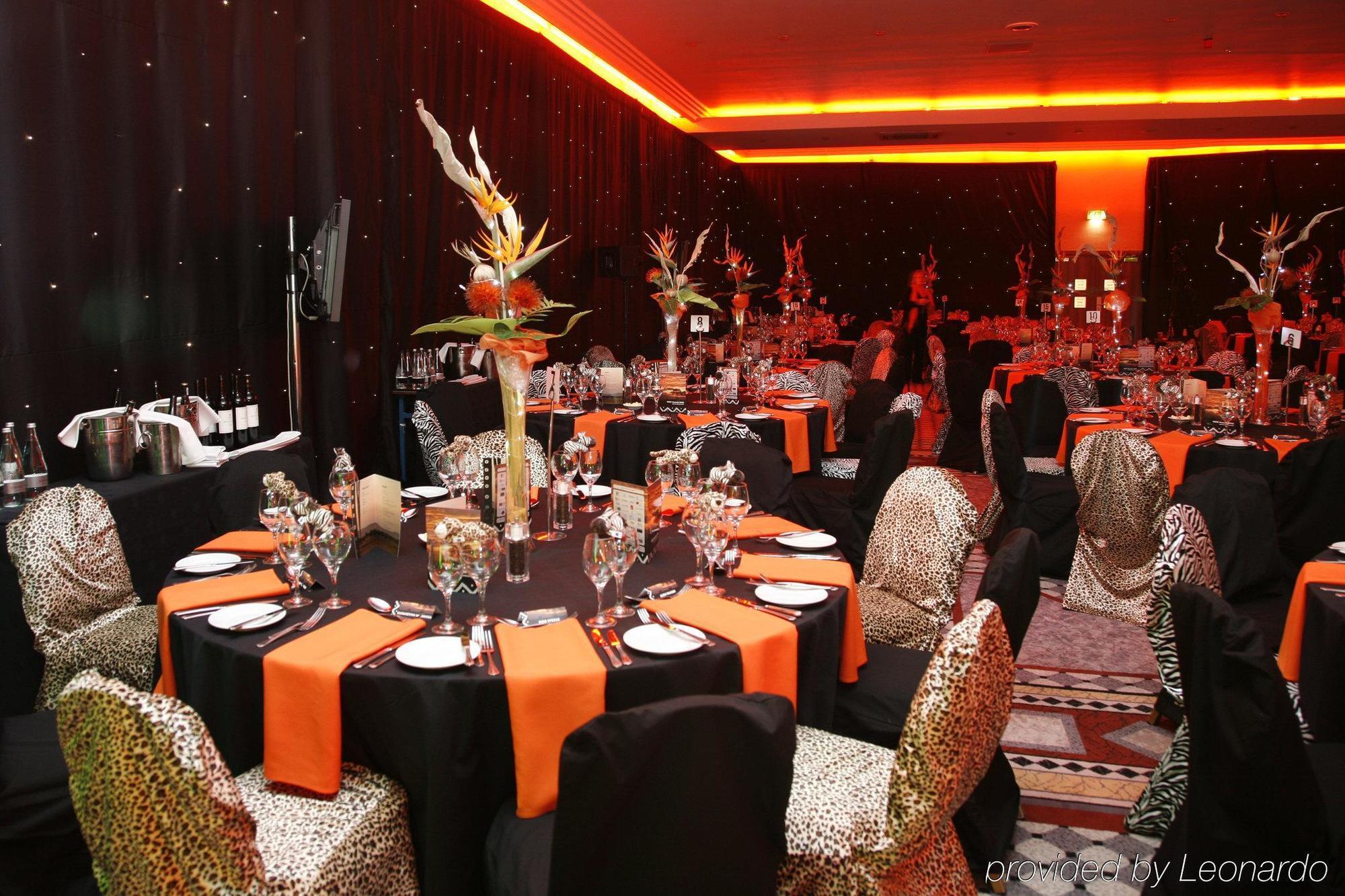 Leonardo Hotel And Conference Venue Hinckley Island Restaurant photo